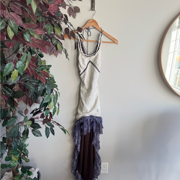 Jungle Gypsy small Elegant Cream and Purple Dress with Lace Details - Picture 2 of 6